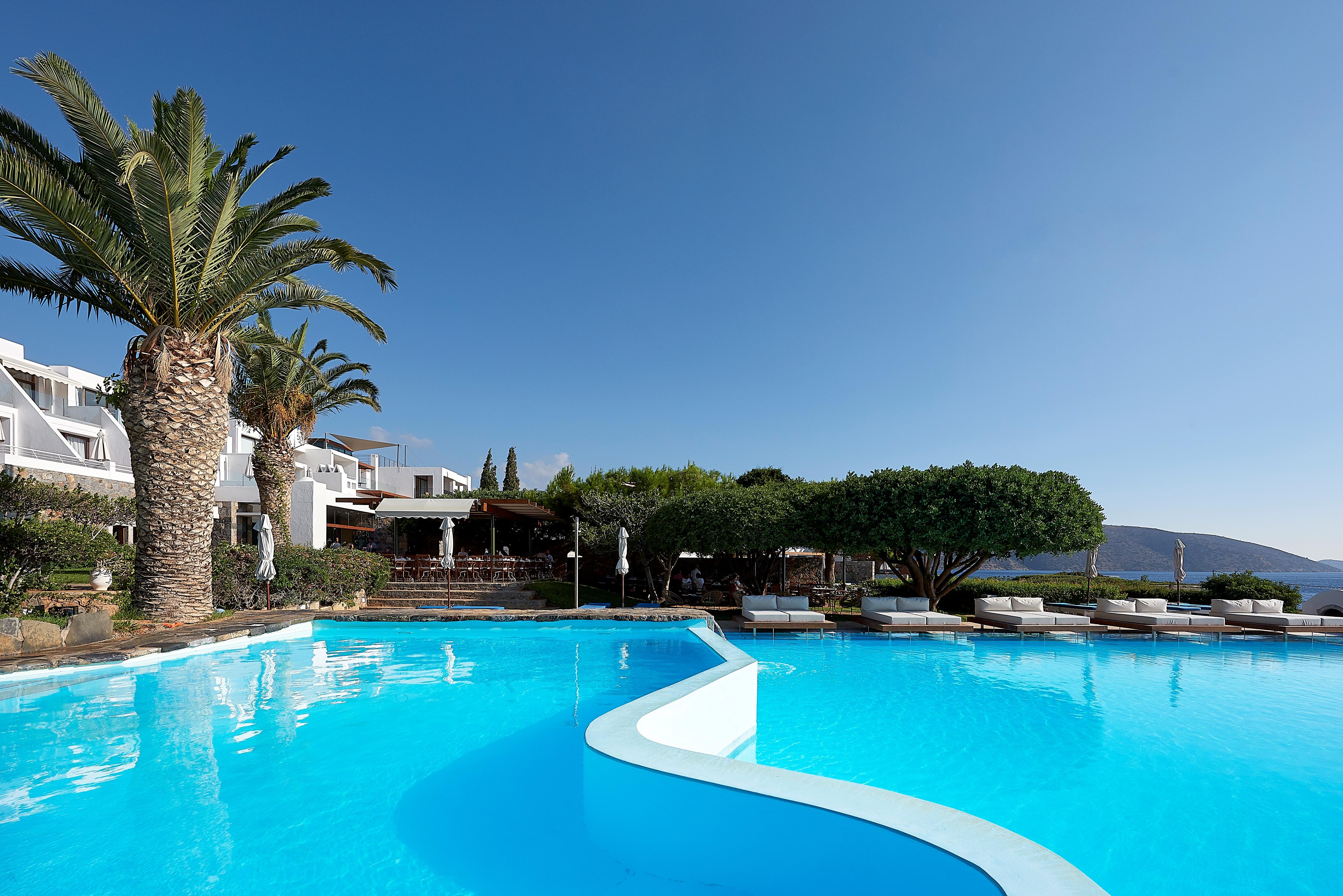 St. Nicolas Bay & 5*