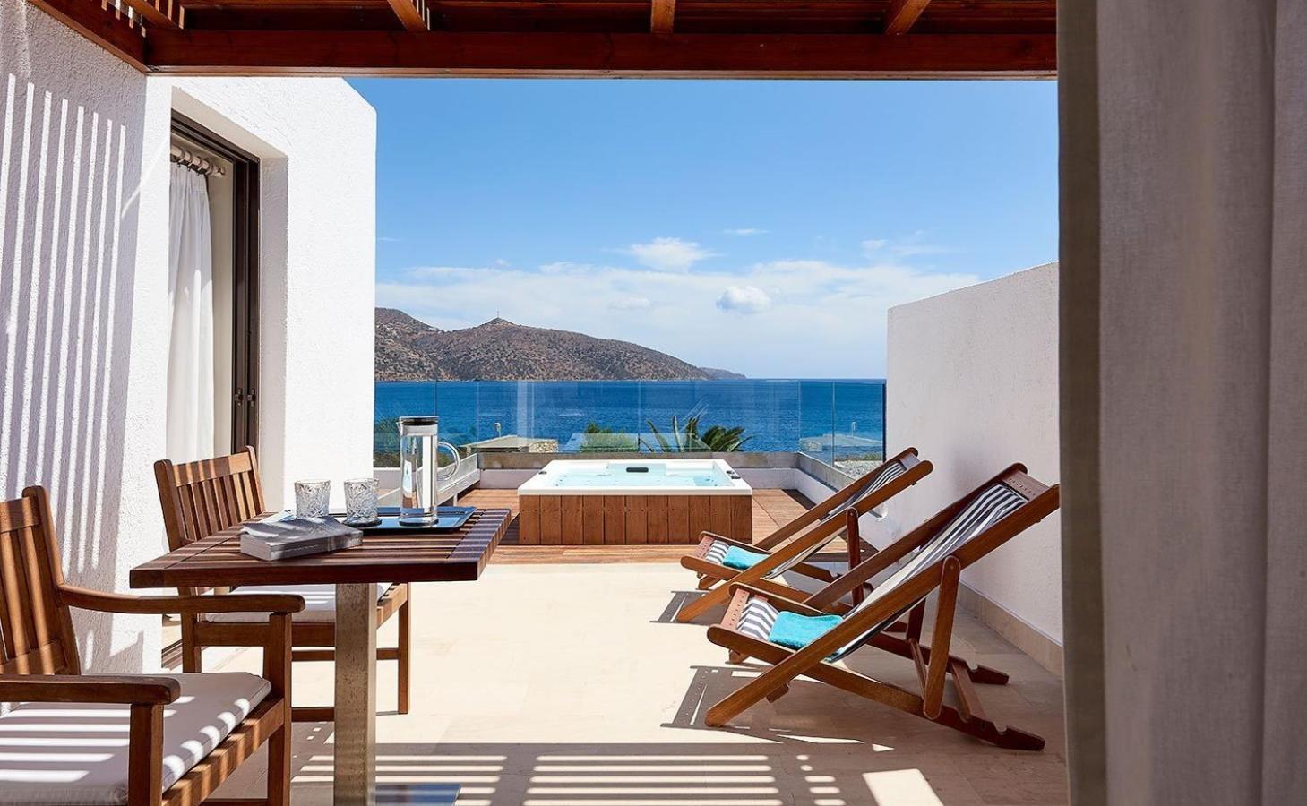 St. Nicolas Bay & 5*