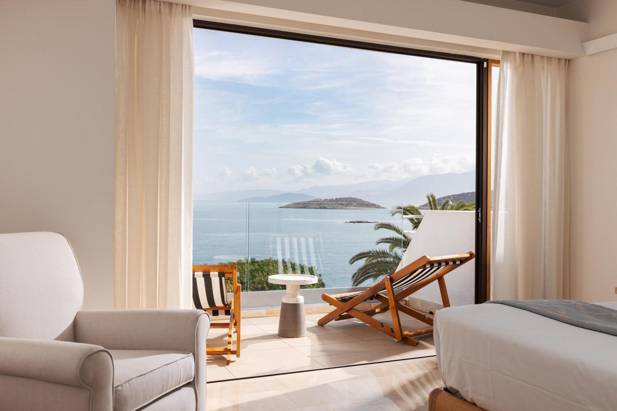 St. Nicolas Bay & 5*