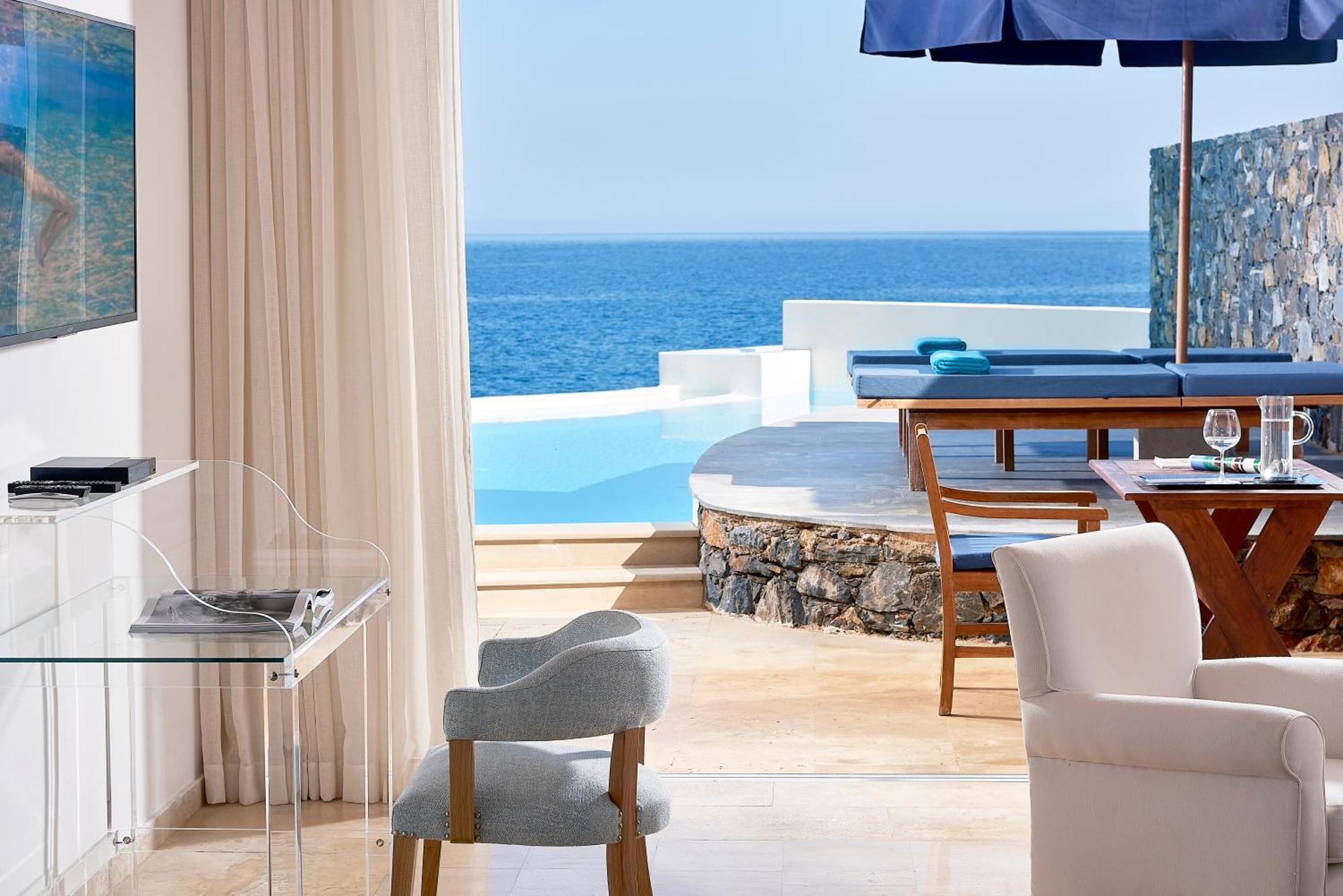 St. Nicolas Bay & 5*