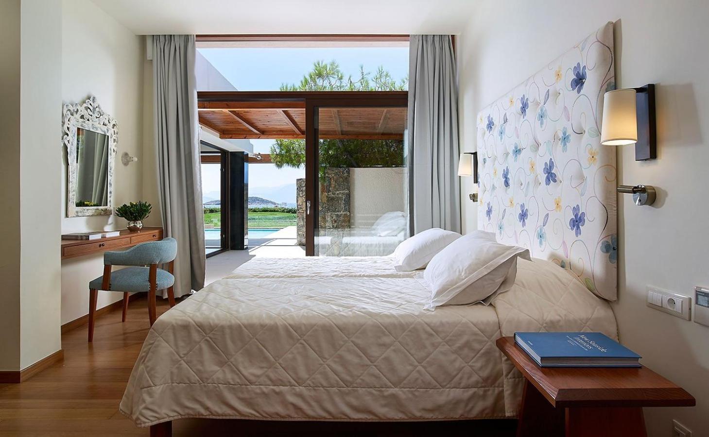 St. Nicolas Bay & Курортный комплекс 5*